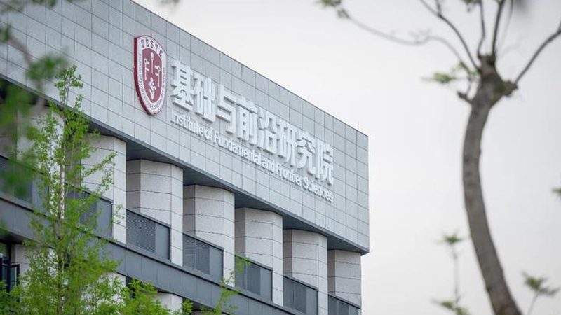 PCB打样加急流程揭秘：效率与成本的平衡之道