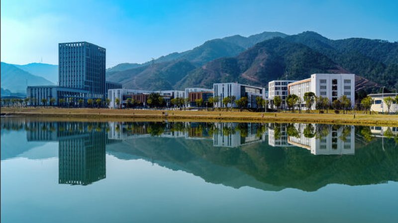 固态继电器与电磁继电器：耐久性对比解析**